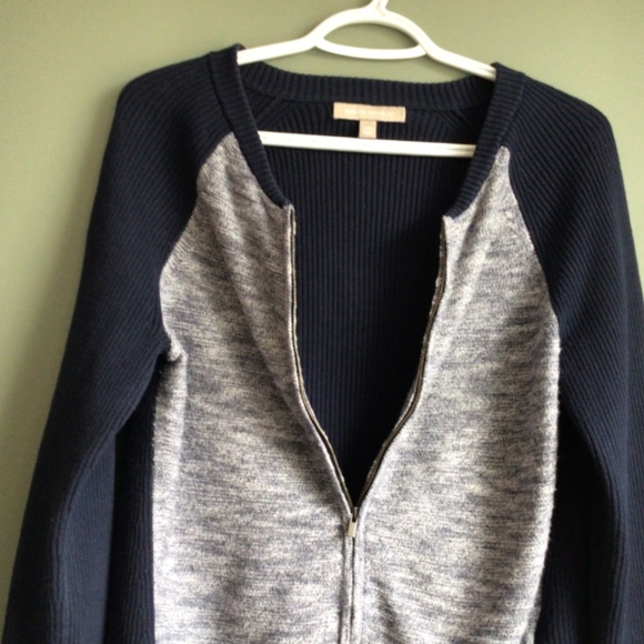 Ladies long sleeve crop zip sweater, blue Sz Medium. Gently worn - Picture 4 of 12